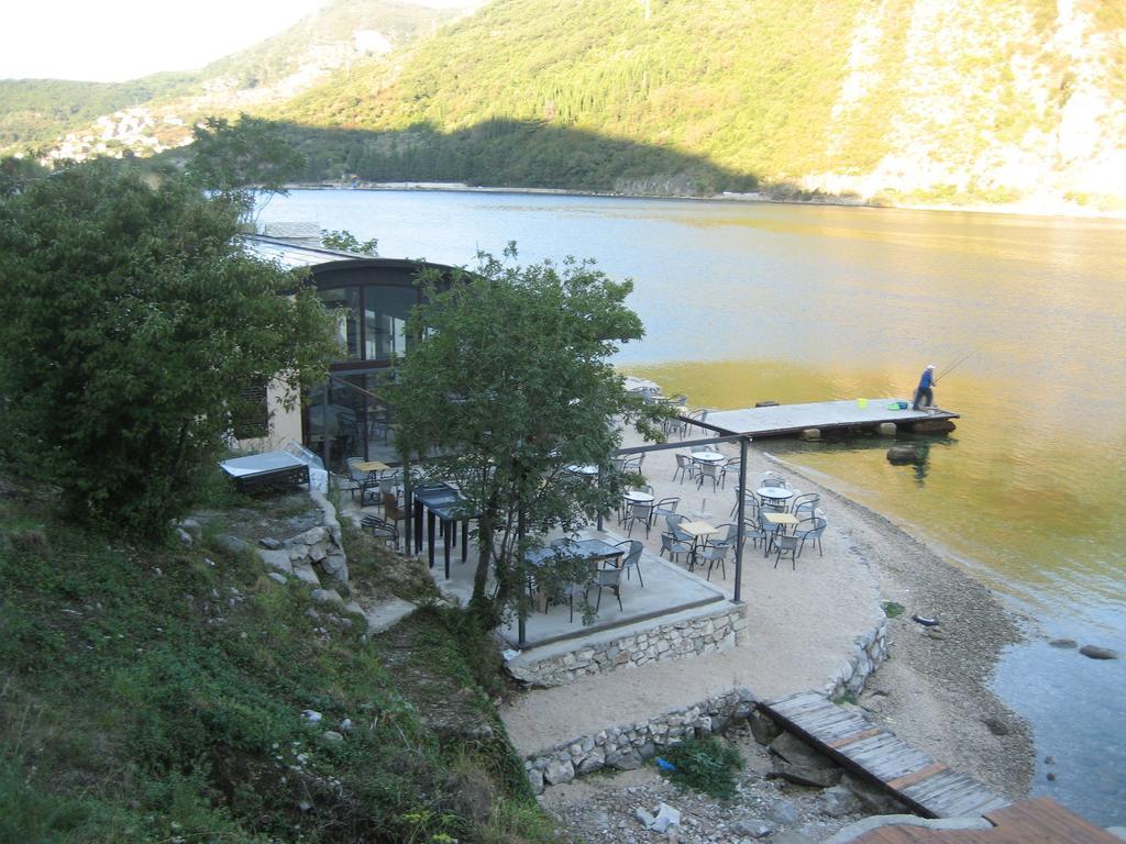 Apartment Aleksandar Tivat Exterior foto
